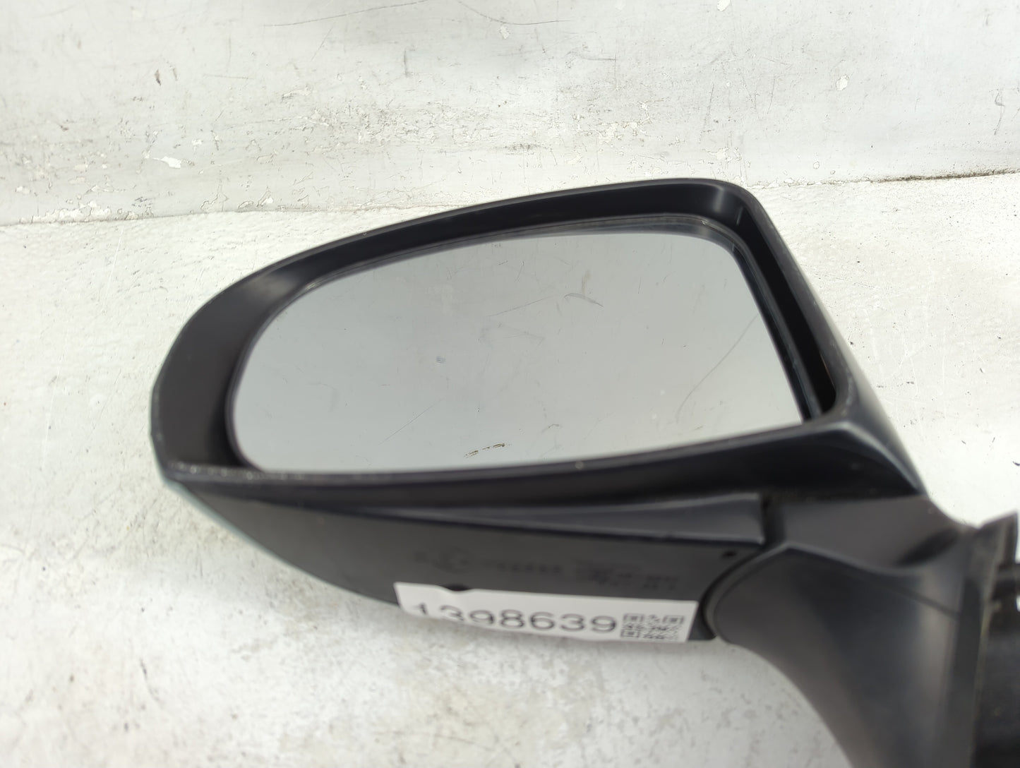 2010-2015 Toyota Prius Driver Side View Mirror - Left Door Mirror OEM Used - Oemusedautoparts1.com