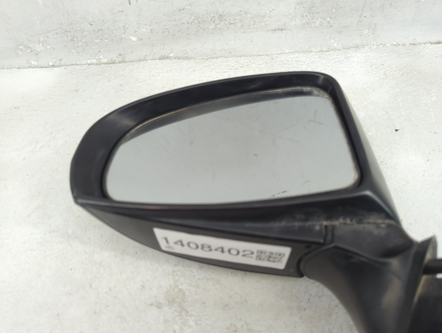 2010-2015 Toyota Prius Driver Side View Mirror - Left Door Mirror OEM Used - Oemusedautoparts1.com