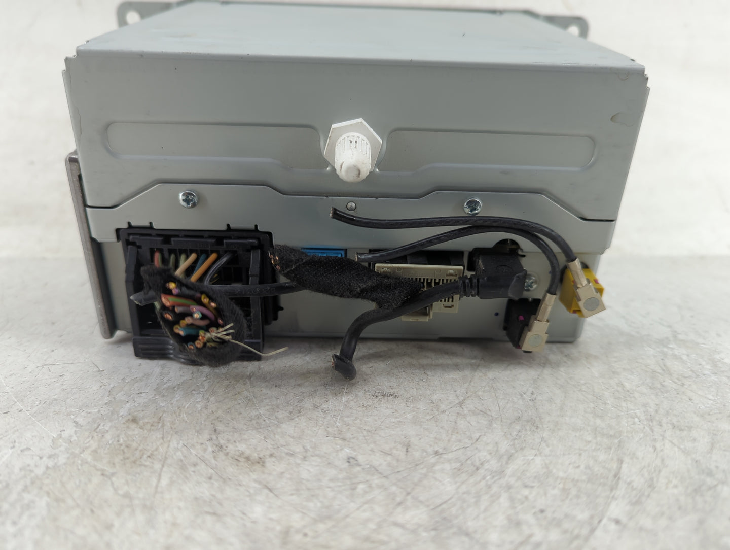 2012-2013 Toyota Prius Radio AM FM Cd Player Receiver Replacement P/N:23206821 Fits Fits 2012 2013 OEM Used Auto Parts - Oem