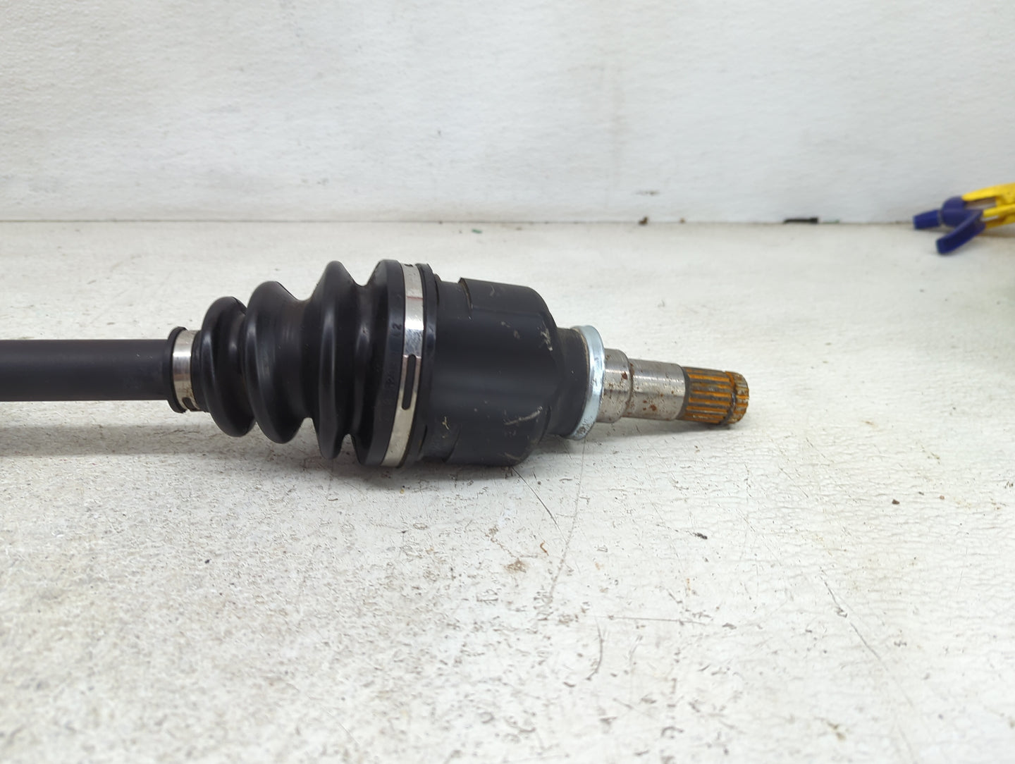 Toyota Prius Axle Shaft Front Passenger Cv C/v - Oemusedautoparts1.com