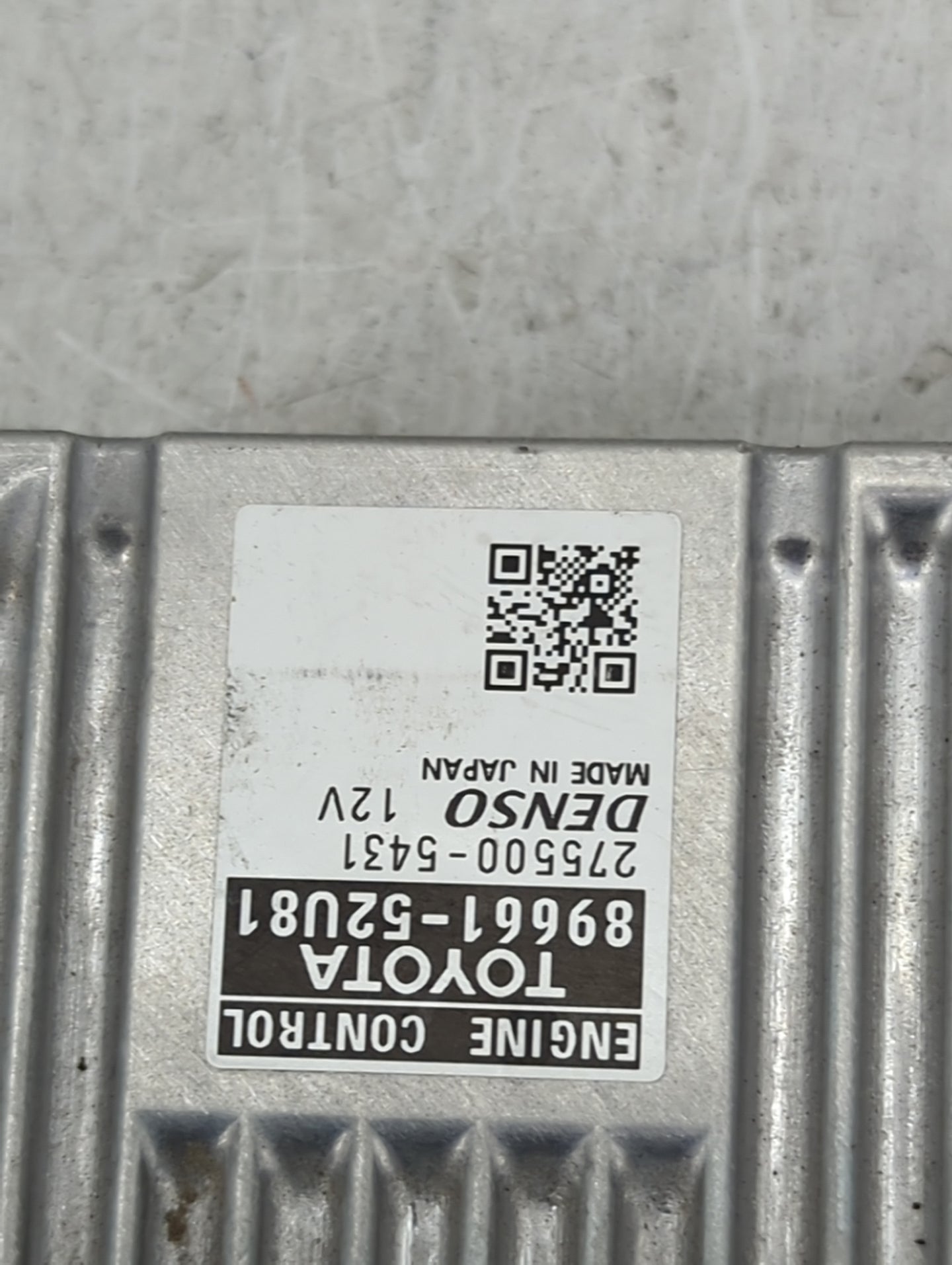 2012-2013 Toyota Prius PCM Engine Control Computer ECU ECM PCU OEM P/N:89661-52U81 Fits Fits 2012 2013 OEM Used Auto Parts -