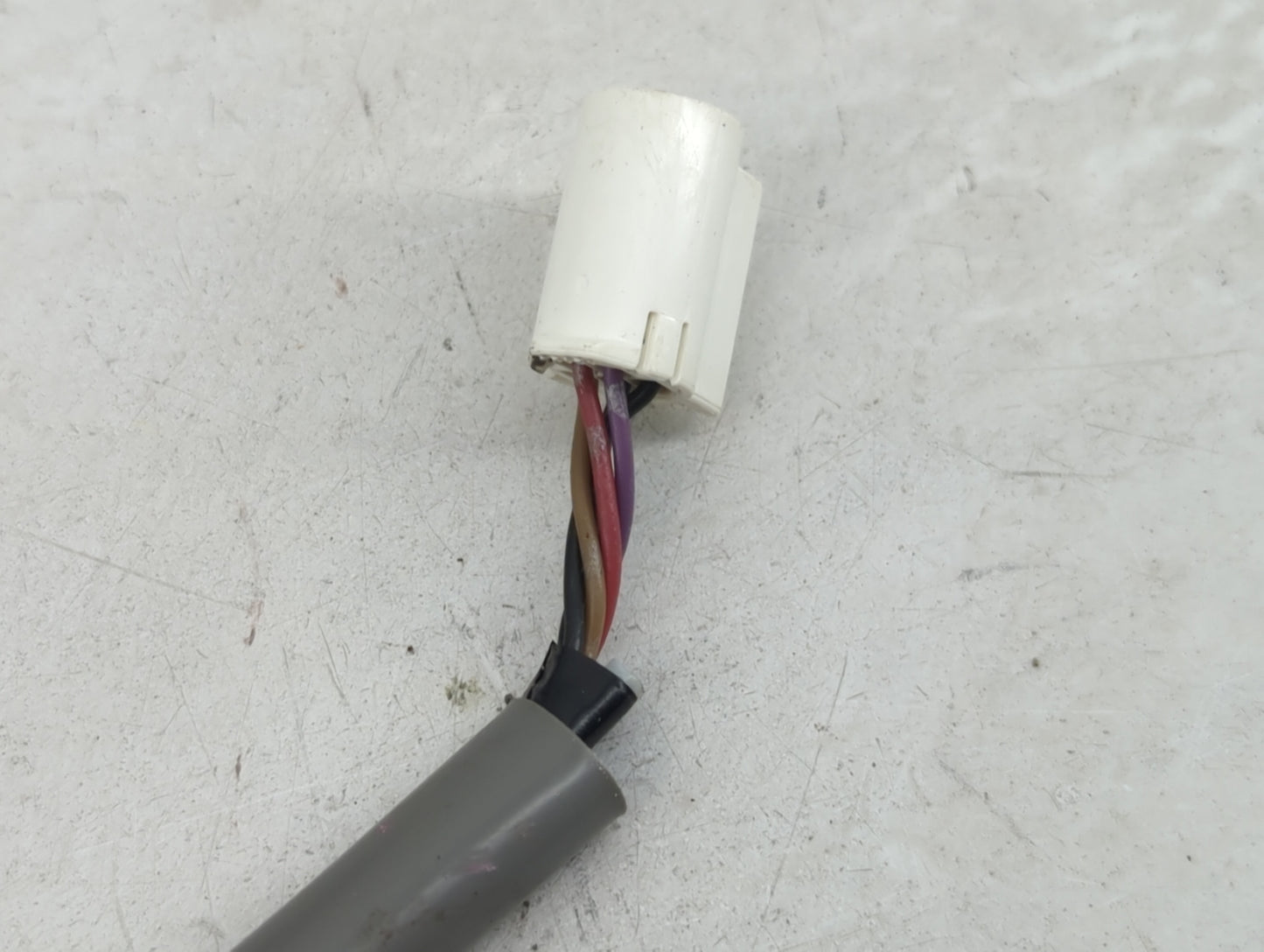 2010-2015 Toyota Prius Driver Side View Mirror - Left Door Mirror OEM Used - Oemusedautoparts1.com