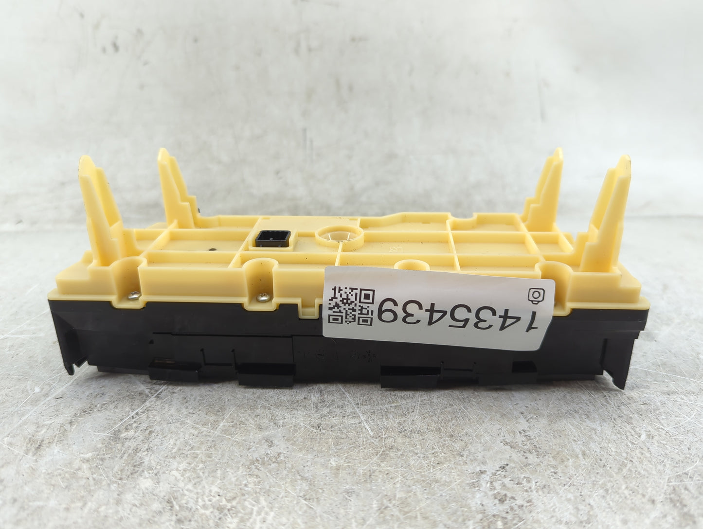 2013-2015 Toyota Prius Climate Control Module Temperature AC/Heater Replacement P/N:55900-47120 059-3E32 Fits Fits 2013 2014