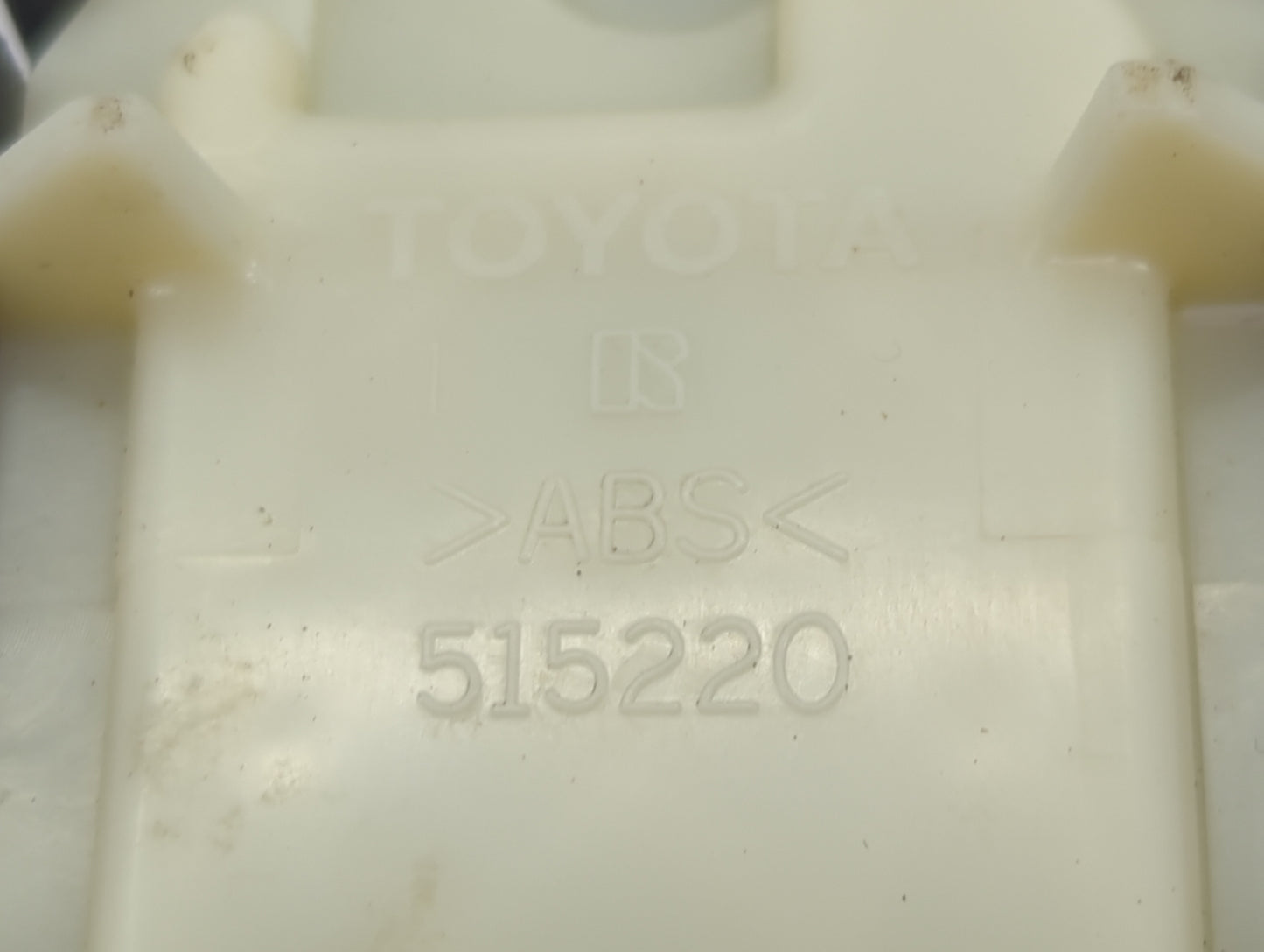 2010-2014 Toyota Prius Master Power Window Switch Replacement Driver Side Left P/N:515220 Fits OEM Used Auto Parts - Oemused