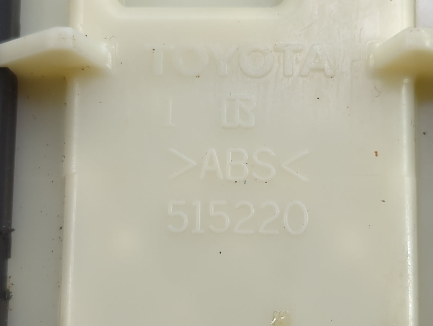 2010-2014 Toyota Prius Master Power Window Switch Replacement Driver Side Left P/N:515220 Fits OEM Used Auto Parts - Oemused