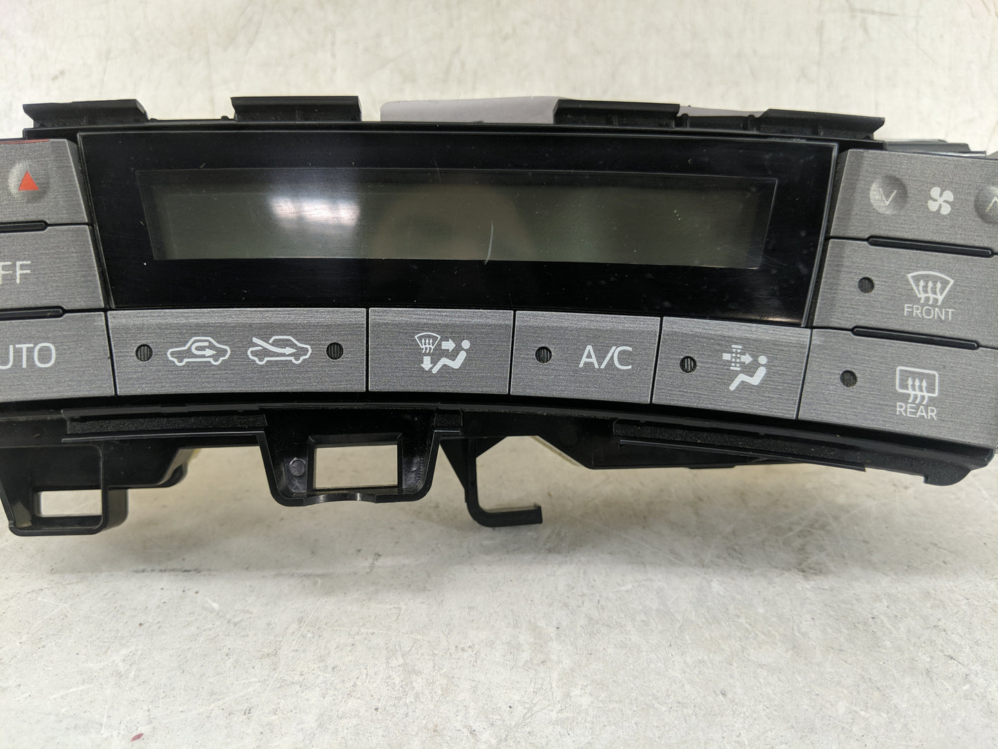 2013-2015 Toyota Prius Climate Control Module Temperature AC/Heater Replacement P/N:75D726 Fits Fits 2013 2014 2015 OEM Used