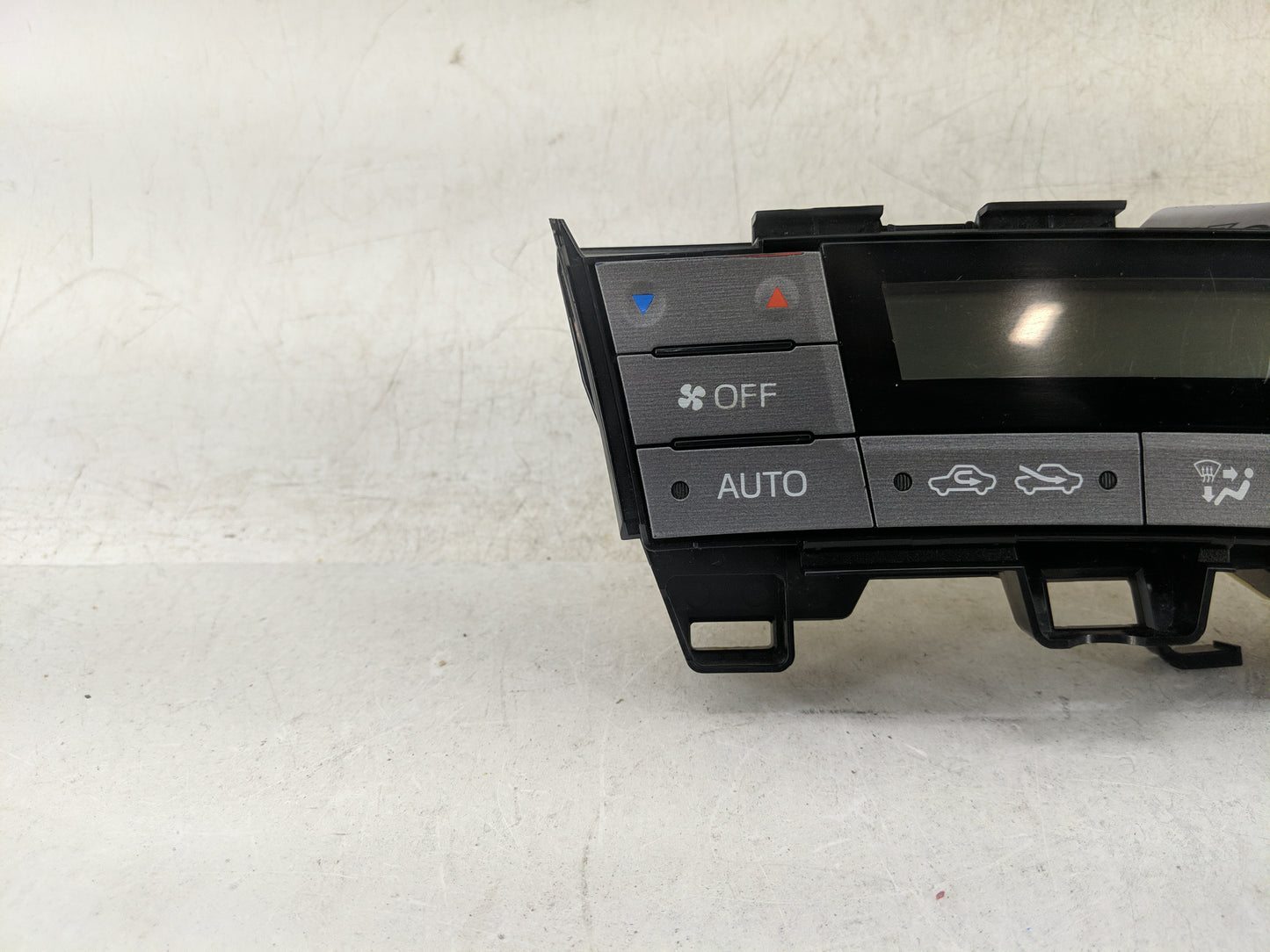 2013-2015 Toyota Prius Climate Control Module Temperature AC/Heater Replacement P/N:75D726 Fits Fits 2013 2014 2015 OEM Used