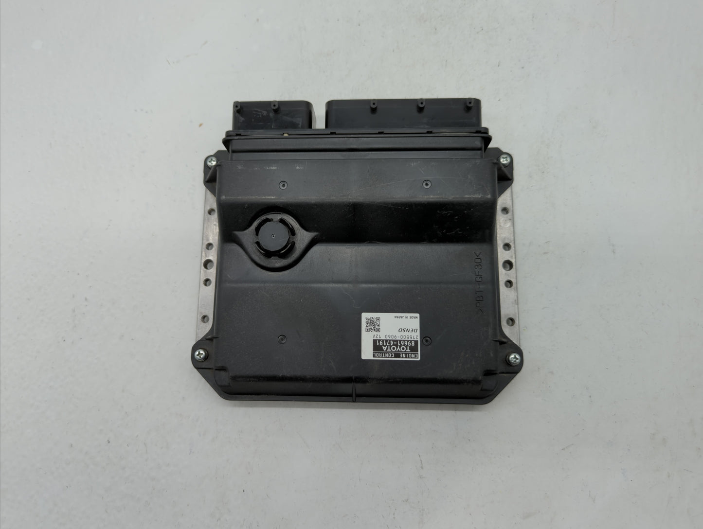 2012-2013 Toyota Prius PCM Engine Control Computer ECU ECM PCU OEM P/N:89661-47191 89661-47190 Fits Fits 2012 2013 OEM Used 