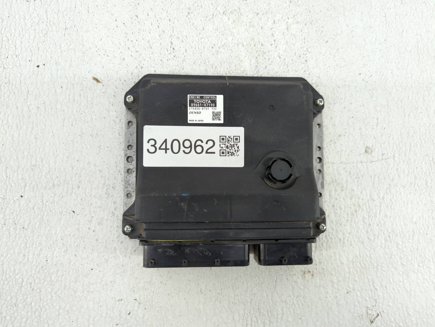 2012-2013 Toyota Prius PCM Engine Control Computer ECU ECM PCU OEM P/N:89661-47191 89661-47190 Fits Fits 2012 2013 OEM Used 