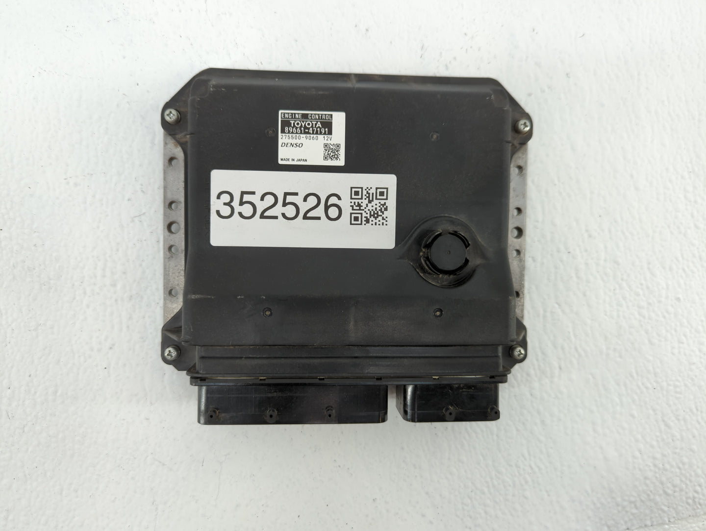 2012-2013 Toyota Prius PCM Engine Control Computer ECU ECM PCU OEM P/N:89661-47191 89661-47190 Fits Fits 2012 2013 OEM Used 