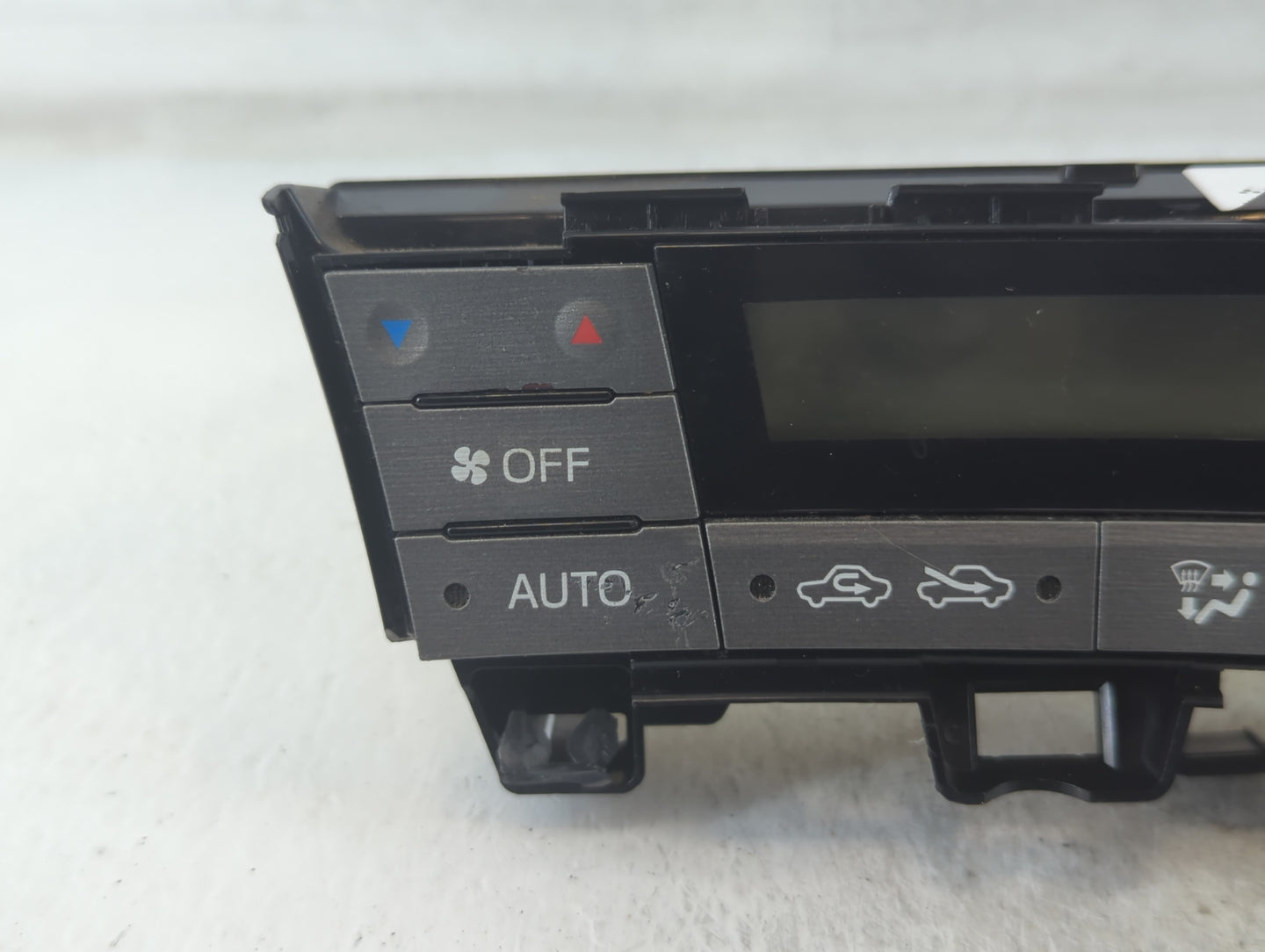 2013-2015 Toyota Prius Climate Control Module Temperature AC/Heater Replacement P/N:75D726 Fits Fits 2013 2014 2015 OEM Used
