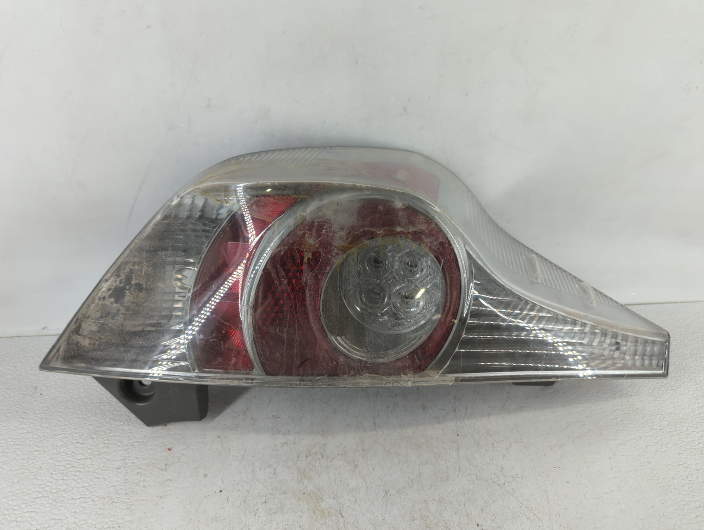 Toyota Prius Passenger Right Oem Head Light Headlight Lamp - Oemusedautoparts1.com