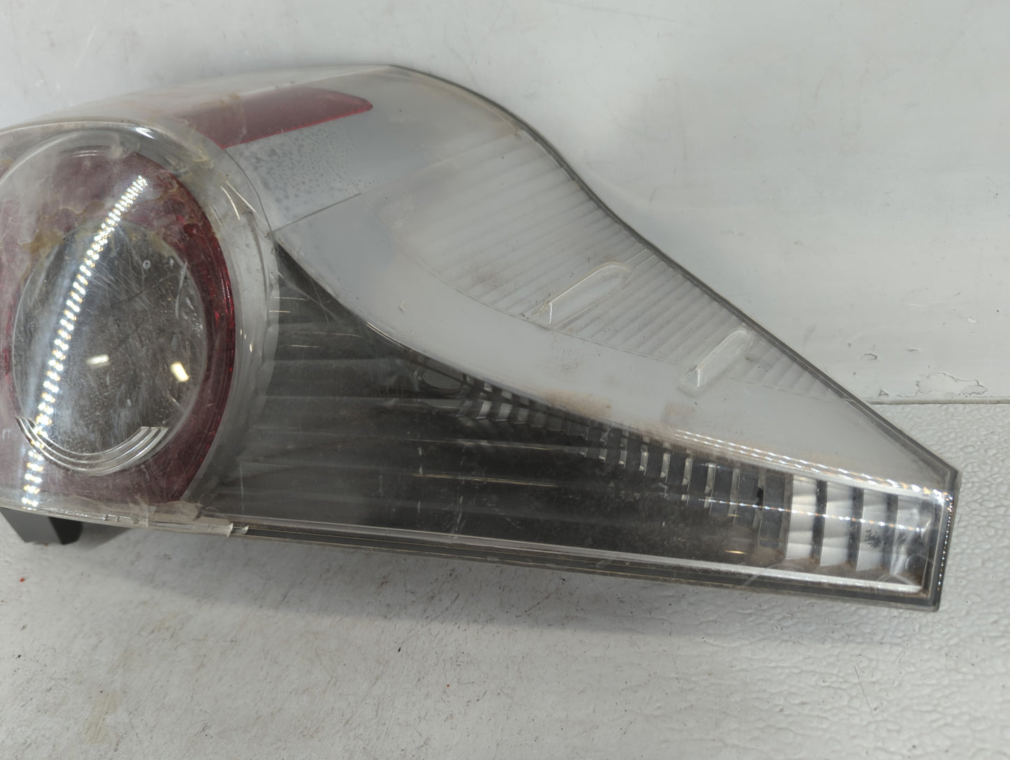 Toyota Prius Passenger Right Oem Head Light Headlight Lamp - Oemusedautoparts1.com