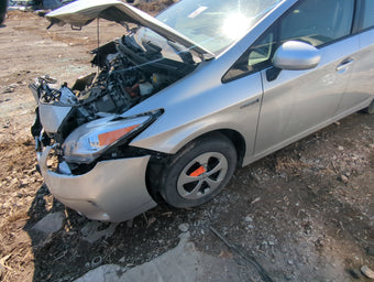 compare product 2010-2015 Toyota Prius Driver Fender 809839