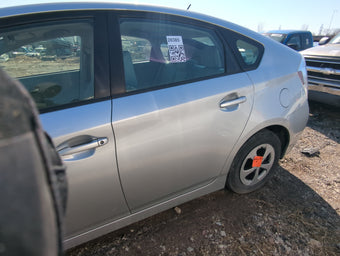 compare product 2010-2015 Toyota Prius Driver Rear Door Oem 809859