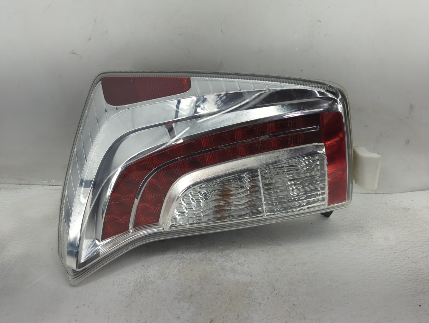 2012-2015 Toyota Prius Tail Light Assembly Passenger Right OEM Fits Fits 2012 2013 2014 2015 OEM Used Auto Parts - Oemusedau