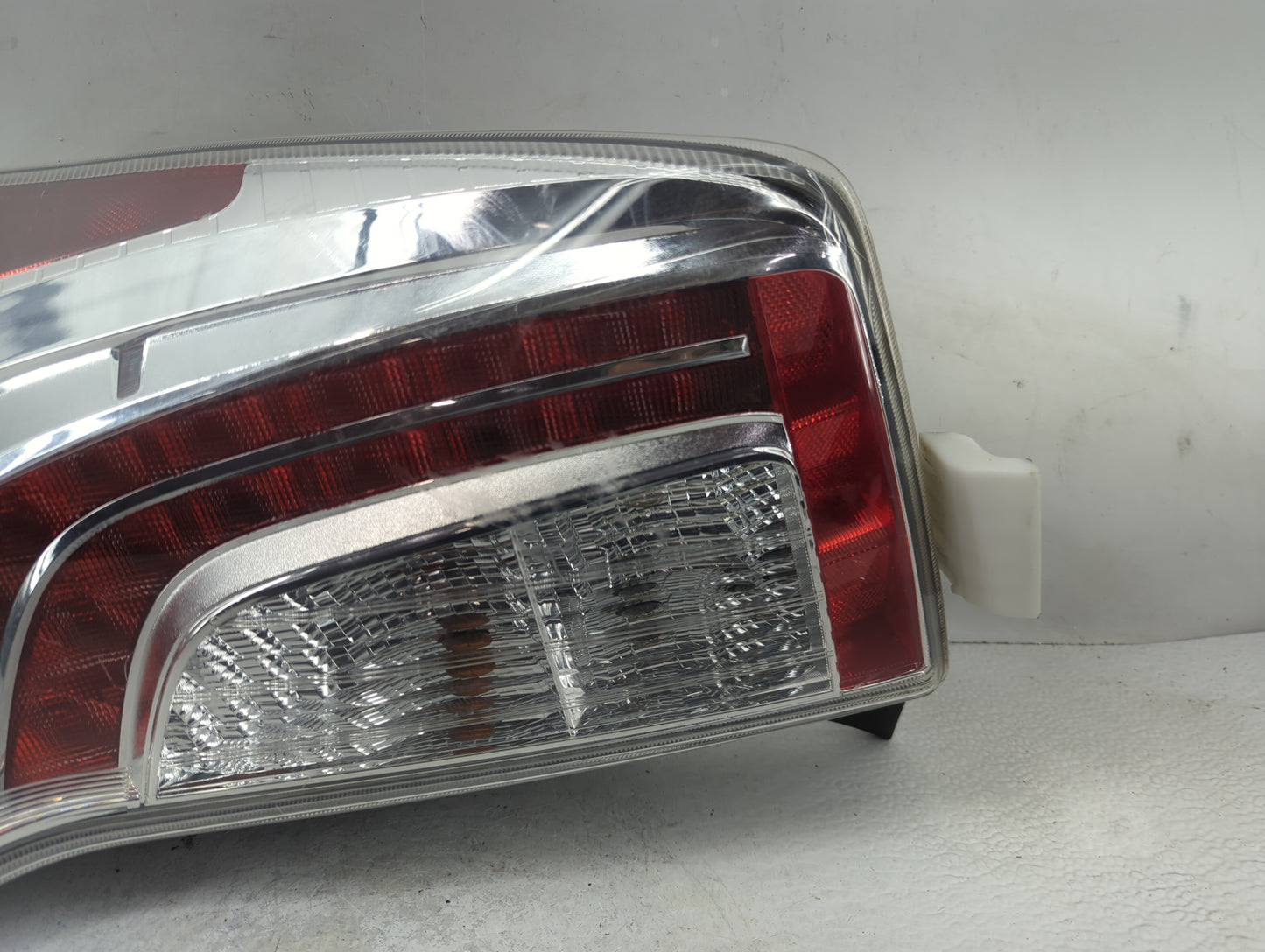 2012-2015 Toyota Prius Tail Light Assembly Passenger Right OEM Fits Fits 2012 2013 2014 2015 OEM Used Auto Parts - Oemusedau