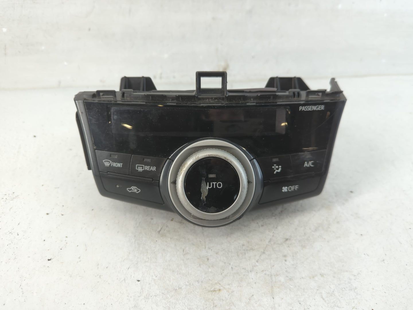 2012-2013 Toyota Prius Climate Control Module Temperature AC/Heater Replacement P/N:55900-47050 Fits Fits 2012 2013 OEM Used