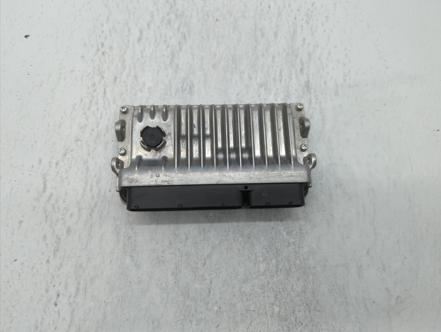 2012-2013 Toyota Prius C PCM Engine Control Computer ECU ECM PCU OEM P/N:89661-52U80 89661-52U81, 89661-52U82 Fits Fits 2012