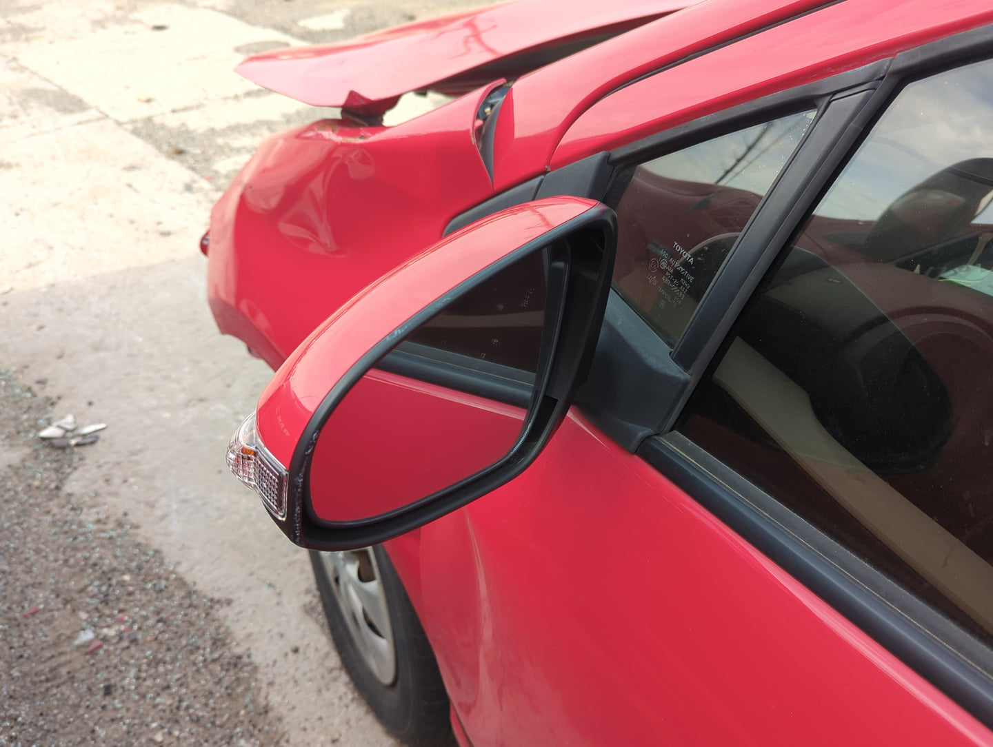 2012-2019 Toyota Prius C Driver Side View Mirror - Left Door Mirror OEM Used - Oemusedautoparts1.com