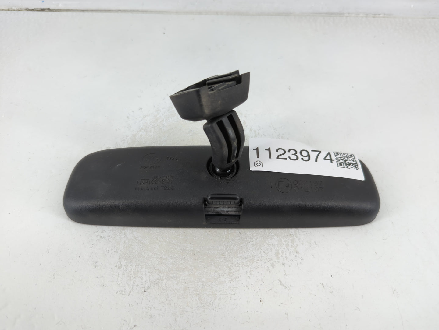 2004-2015 Toyota Rav4 Interior Rear View Mirror Replacement OEM P/N:E4012197 E4022197 Fits OEM Used Auto Parts - Oemusedauto