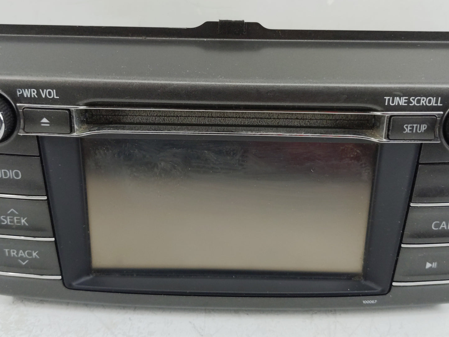2013 Toyota Rav4 Radio AM FM Cd Player Receiver Replacement P/N:86140-42010 Fits OEM Used Auto Parts - Oemusedautoparts1.com
