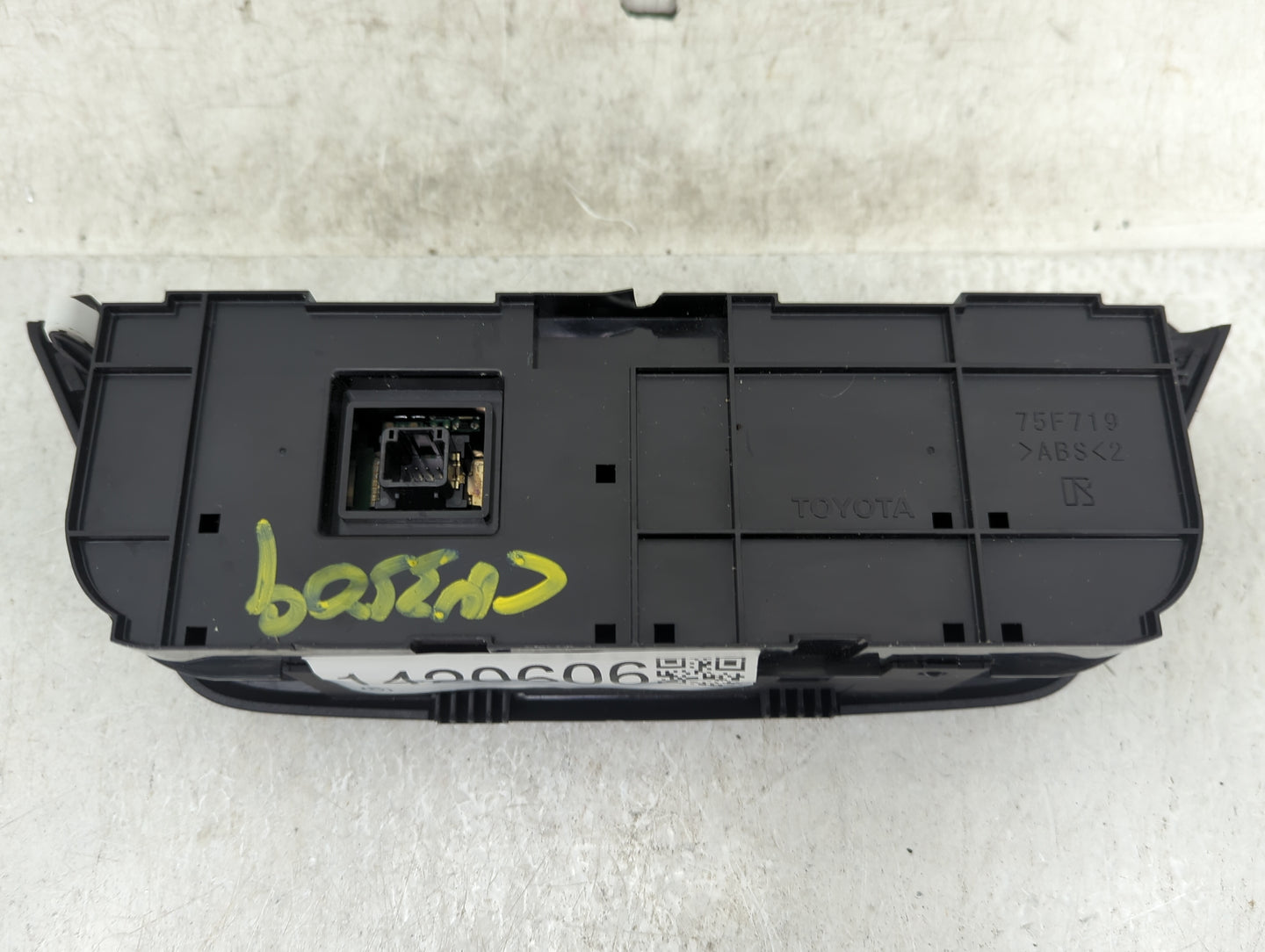 2013-2015 Toyota Rav4 Climate Control Module Temperature AC/Heater Replacement P/N:75F719 Fits Fits 2013 2014 2015 OEM Used 