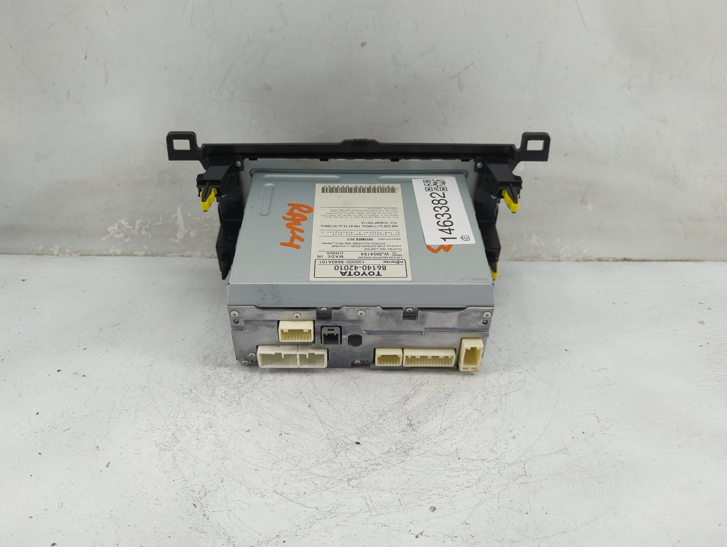 2013 Toyota Rav4 Radio AM FM Cd Player Receiver Replacement P/N:86140-42010 135000-9640A101 Fits OEM Used Auto Parts - Oemus