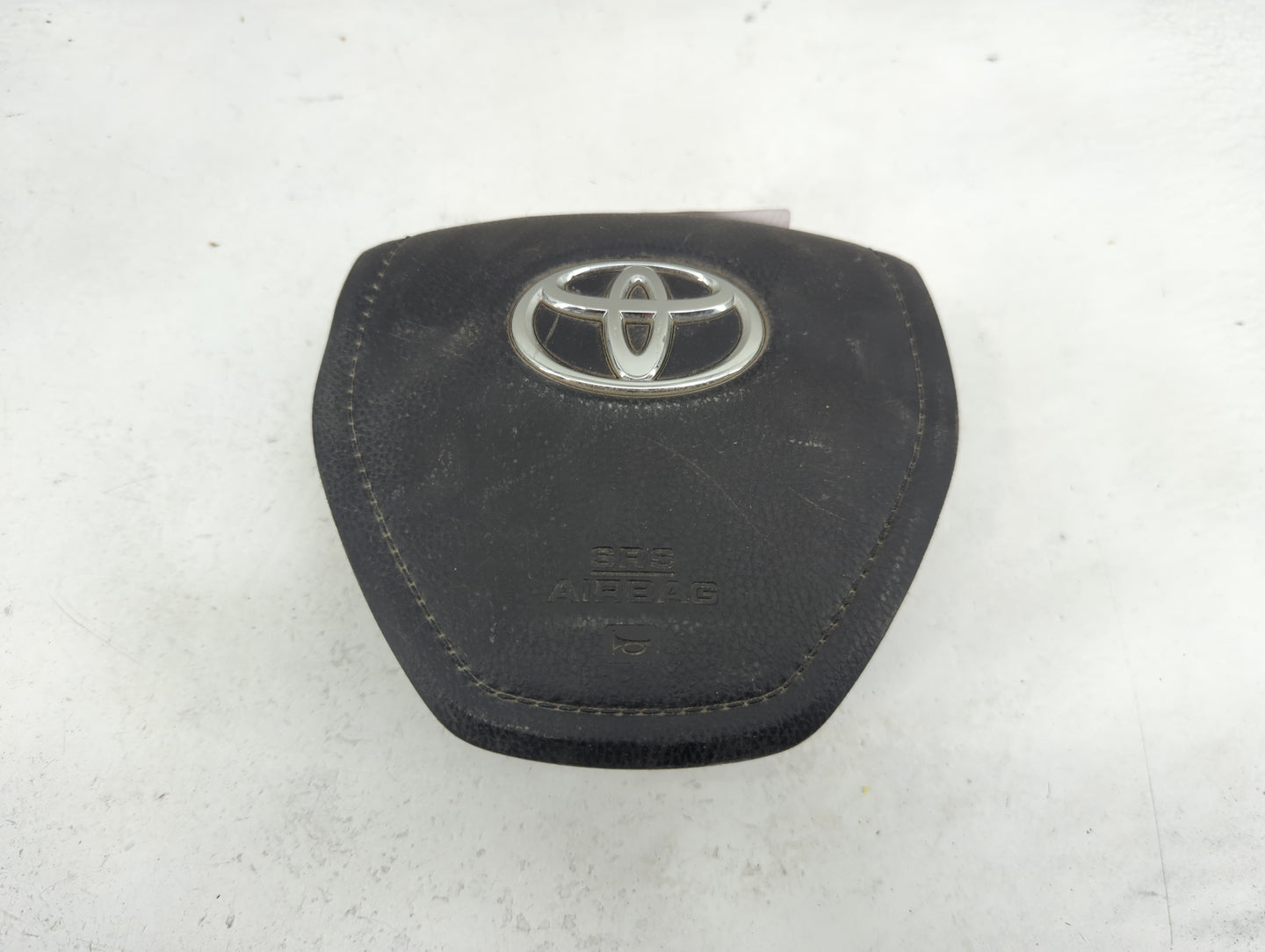 2013 Toyota Rav4 Air Bag Driver Left Steering Wheel Mounted Fits OEM Used Auto Parts - Oemusedautoparts1.com