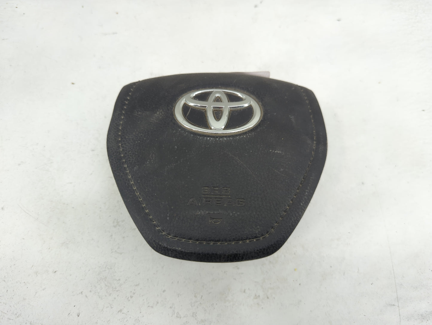 2013 Toyota Rav4 Air Bag Driver Left Steering Wheel Mounted Fits OEM Used Auto Parts - Oemusedautoparts1.com