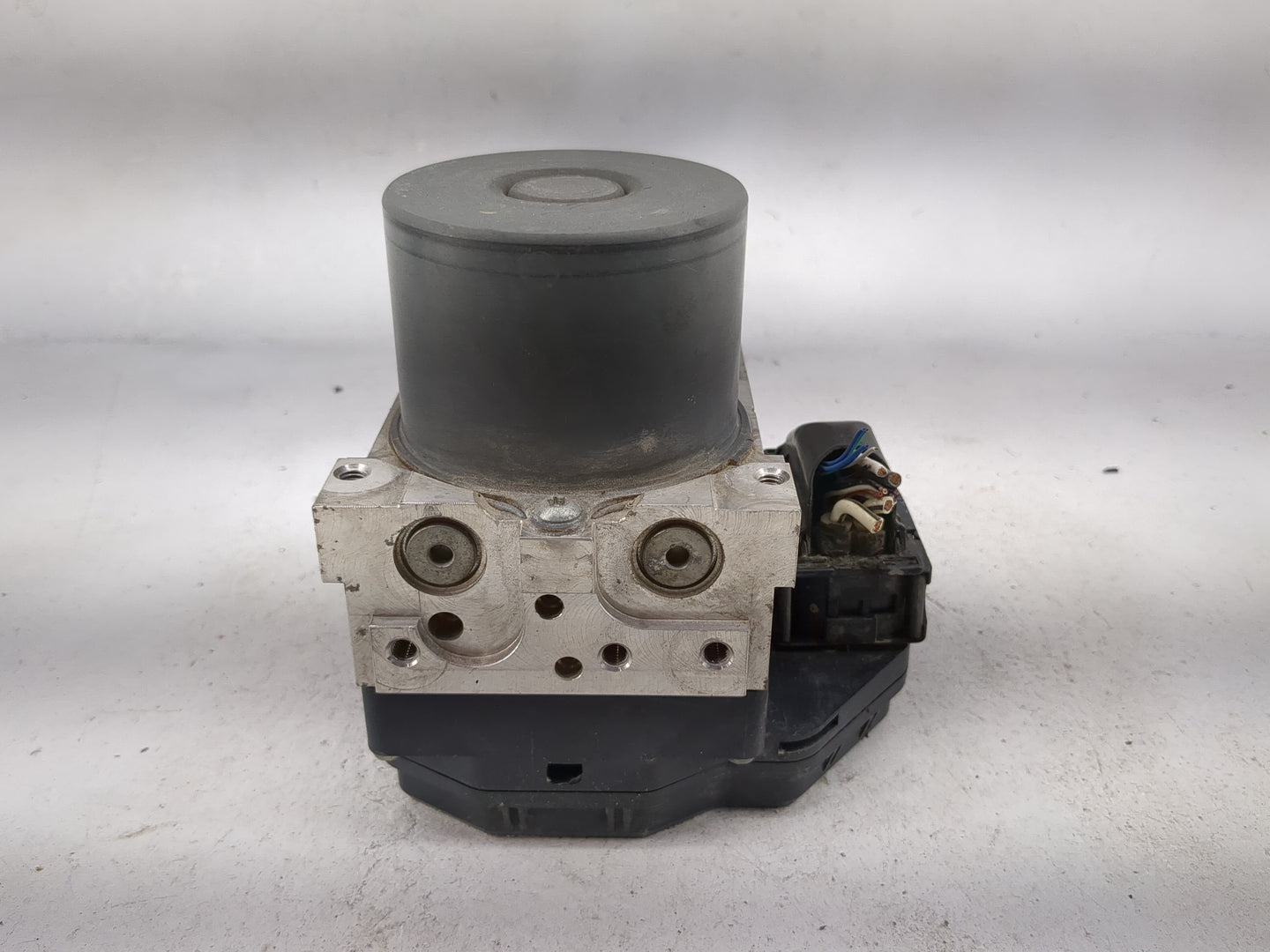 2013-2014 Toyota Rav4 ABS Pump Control Module Replacement P/N:44540-0R130 89541-0R050, 116040-36070 Fits Fits 2013 2014 OEM 