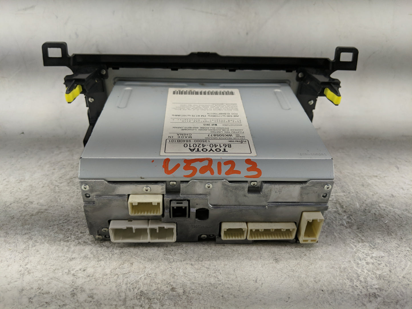 2013 Toyota Rav4 Radio AM FM Cd Player Receiver Replacement P/N:86140-42010 135000-9640B101 Fits OEM Used Auto Parts - Oemus