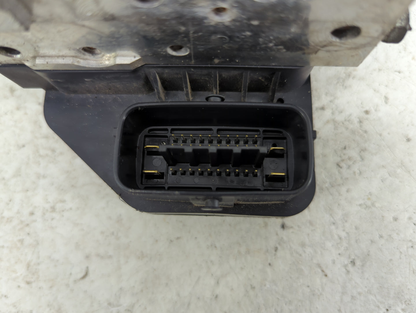 2013-2014 Toyota Rav4 ABS Pump Control Module Replacement Fits Fits 2013 2014 OEM Used Auto Parts - Oemusedautoparts1.com