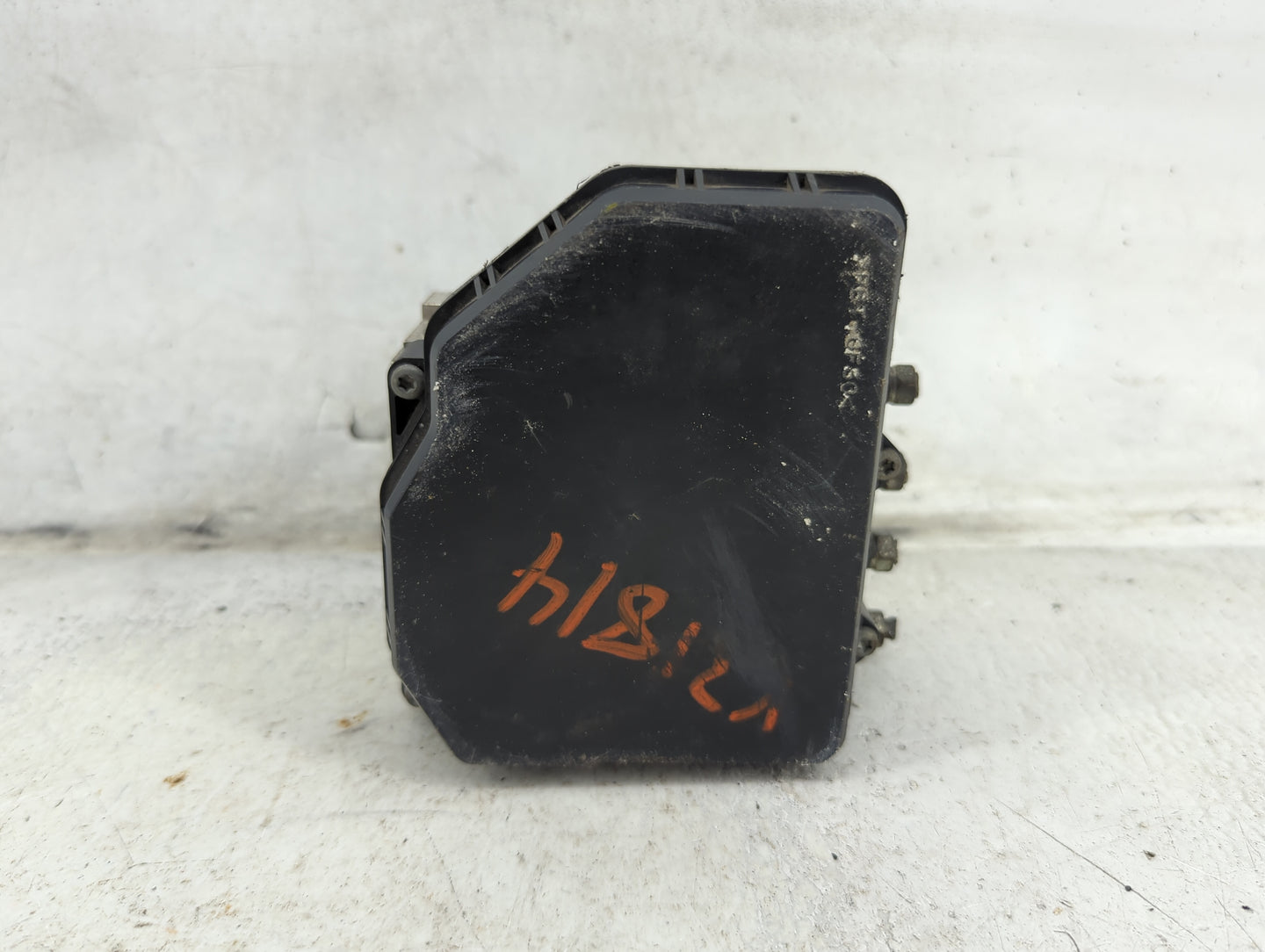 2013-2014 Toyota Rav4 ABS Pump Control Module Replacement Fits Fits 2013 2014 OEM Used Auto Parts - Oemusedautoparts1.com