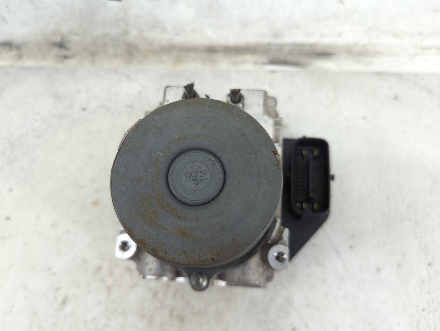 2013-2014 Toyota Rav4 ABS Pump Control Module Replacement Fits Fits 2013 2014 OEM Used Auto Parts - Oemusedautoparts1.com