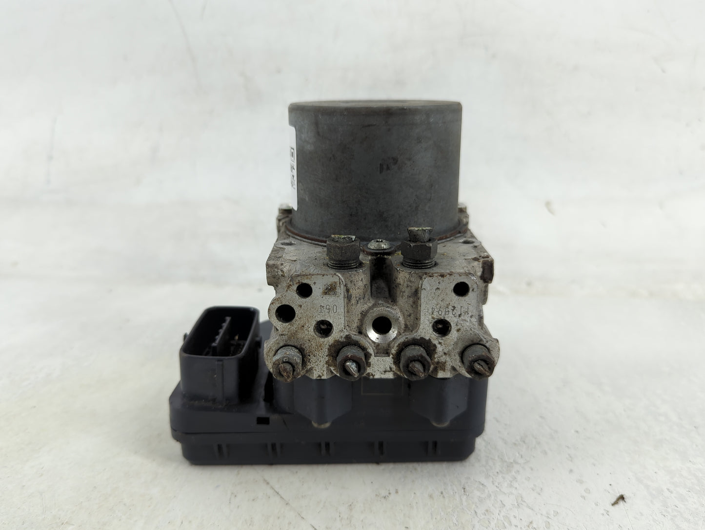2013-2014 Toyota Rav4 ABS Pump Control Module Replacement Fits Fits 2013 2014 OEM Used Auto Parts - Oemusedautoparts1.com