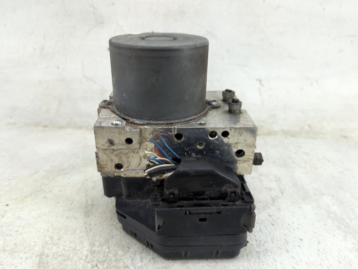 2013-2014 Toyota Rav4 ABS Pump Control Module Replacement Fits Fits 2013 2014 OEM Used Auto Parts - Oemusedautoparts1.com