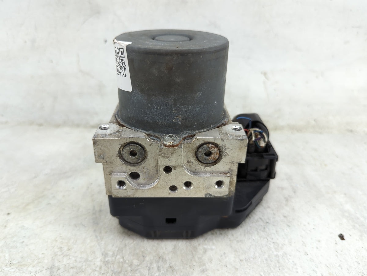 2013-2014 Toyota Rav4 ABS Pump Control Module Replacement Fits Fits 2013 2014 OEM Used Auto Parts - Oemusedautoparts1.com