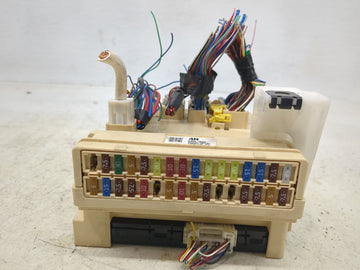 2013-2018 Toyota Rav4 Fusebox Fuse Box Panel Relay Module P/N:89221-0R071 82730-0R140 Fits OEM Used Auto Parts