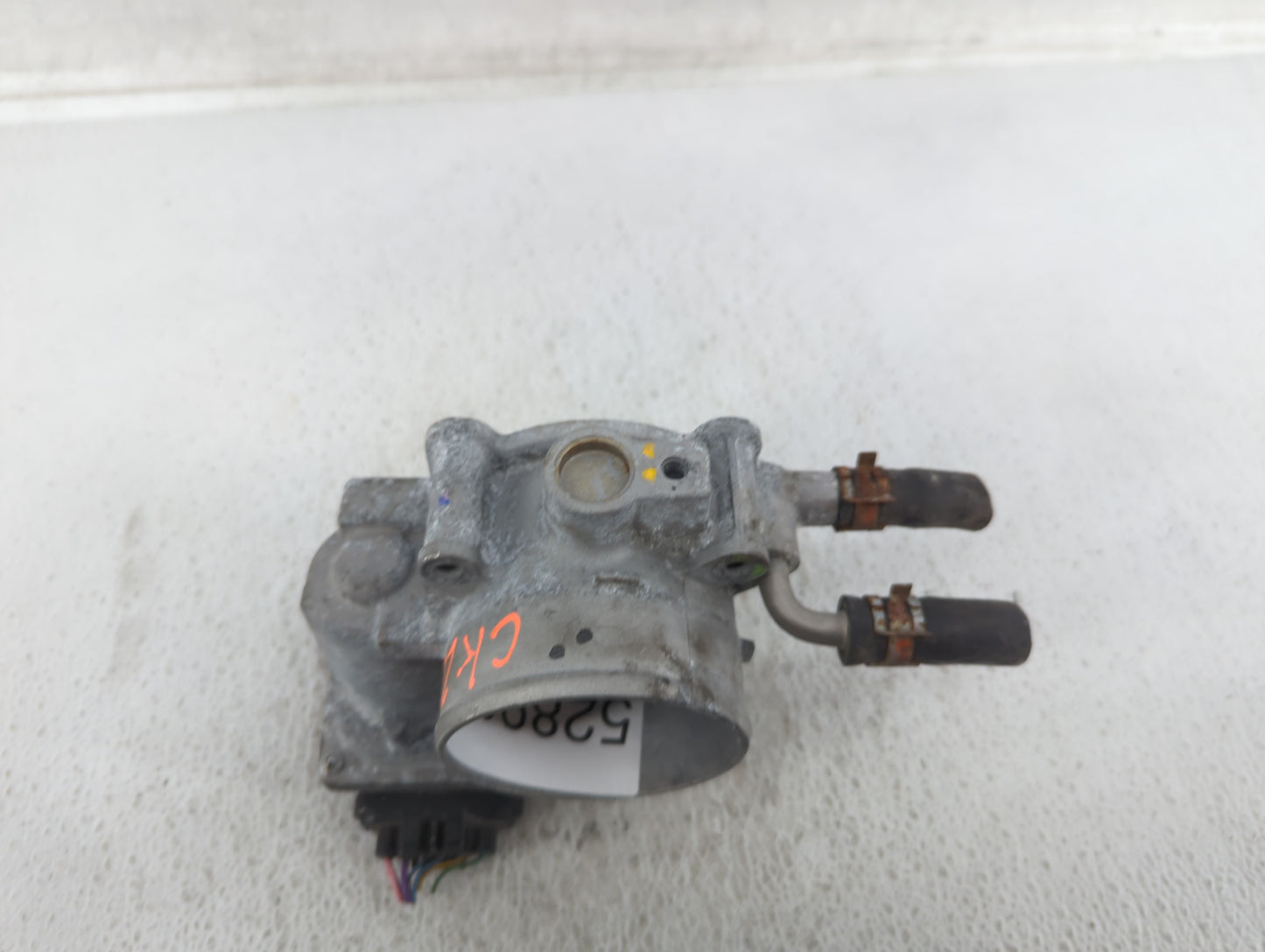 2009-2018 Toyota Rav4 Throttle Body P/N:22030-0V010 Fits Fits 2009 2010 2011 2012 2013 2014 2015 2016 2017 2018 2019 OEM Use