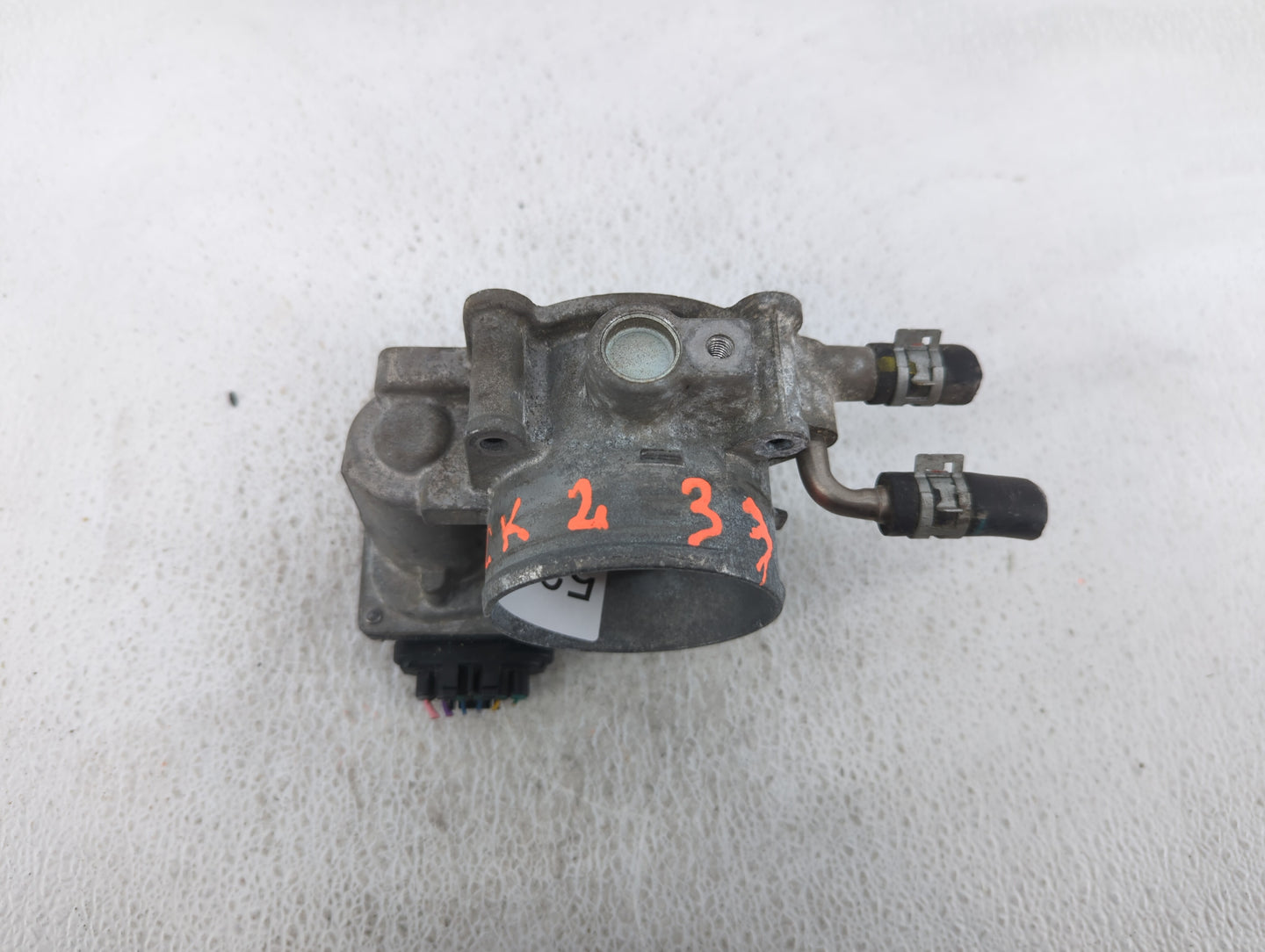 2009-2018 Toyota Rav4 Throttle Body P/N:22030-0V010 Fits Fits 2009 2010 2011 2012 2013 2014 2015 2016 2017 2018 2019 OEM Use