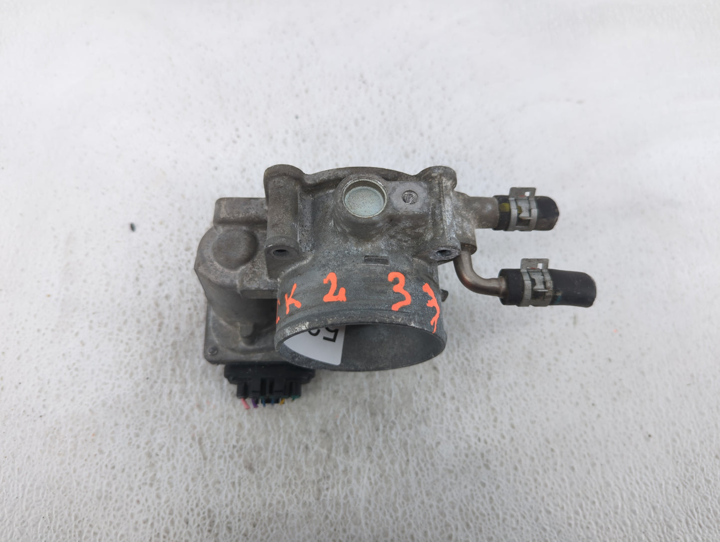 2009-2018 Toyota Rav4 Throttle Body P/N:22030-0V010 Fits Fits 2009 2010 2011 2012 2013 2014 2015 2016 2017 2018 2019 OEM Use