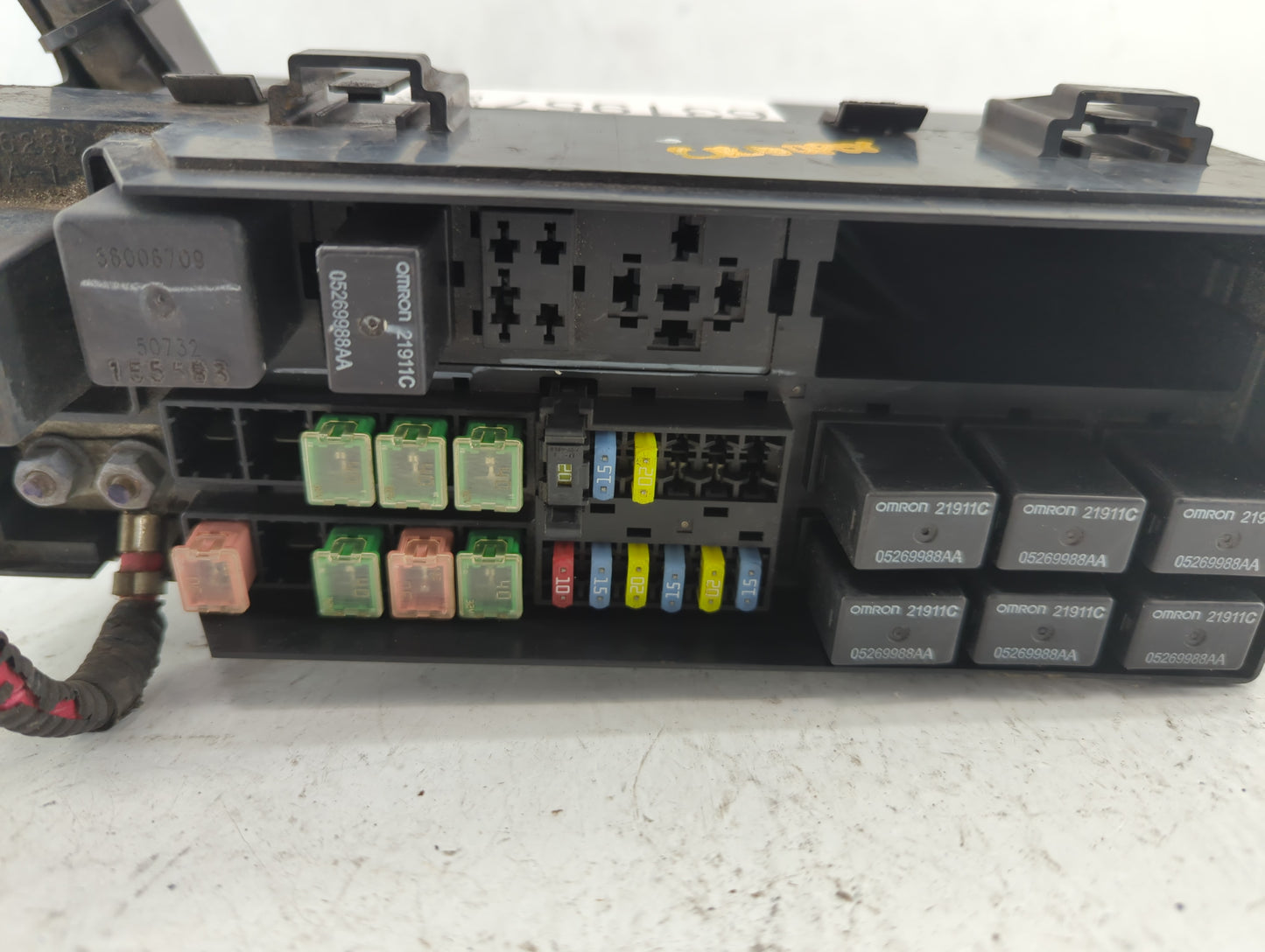2013-2015 Toyota Rav4 Fusebox Fuse Box Panel Relay Module P/N:05269988AA Fits Fits 2013 2014 2015 OEM Used Auto Parts - Oemu