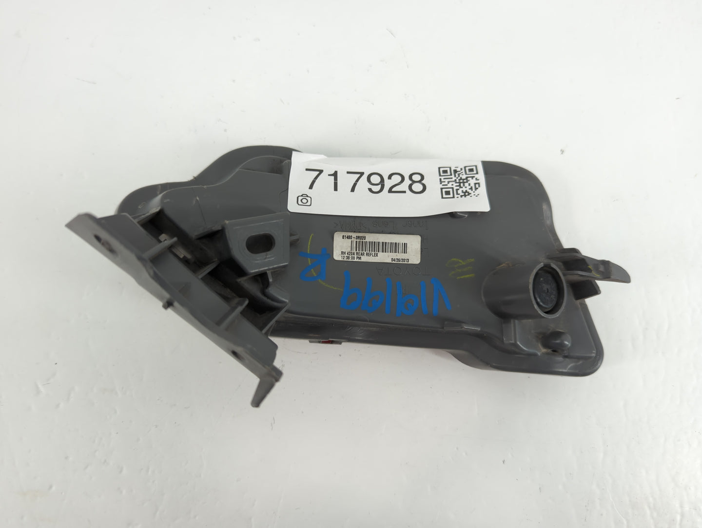 2013 Toyota Rav4 Tail Light Assembly Passenger Right OEM P/N:81480-0R020 Fits OEM Used Auto Parts - Oemusedautoparts1.com