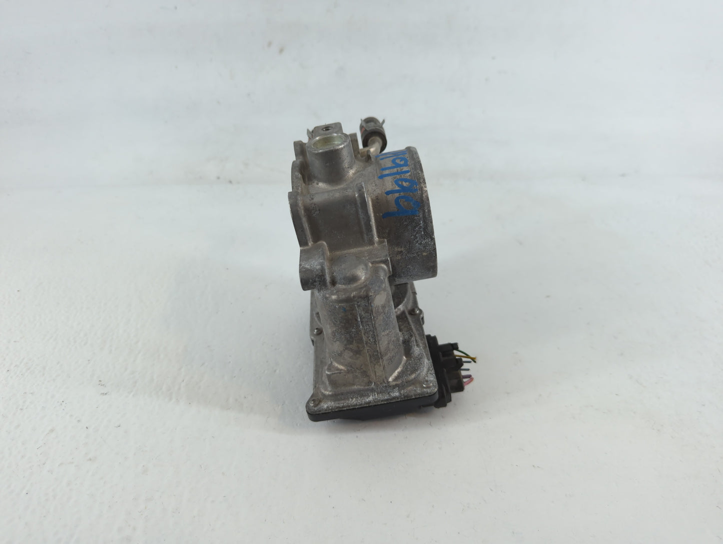 2009-2018 Toyota Rav4 Throttle Body P/N:02702 22030-0V010 Fits Fits 2009 2010 2011 2012 2013 2014 2015 2016 2017 2018 2019 O