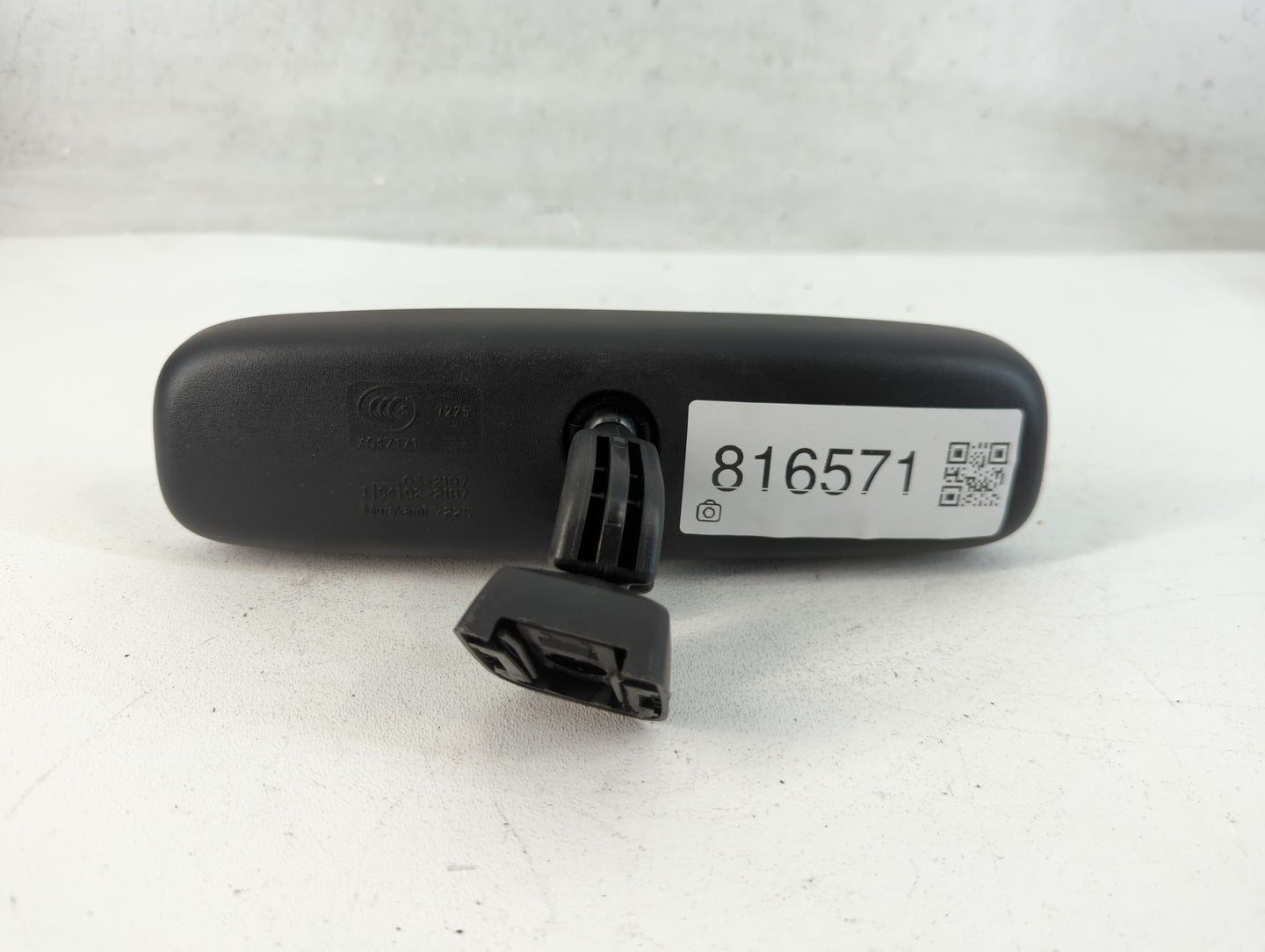 2013 Toyota Rav4 Interior Rear View Mirror Replacement OEM P/N:A047171 Fits OEM Used Auto Parts - Oemusedautoparts1.com