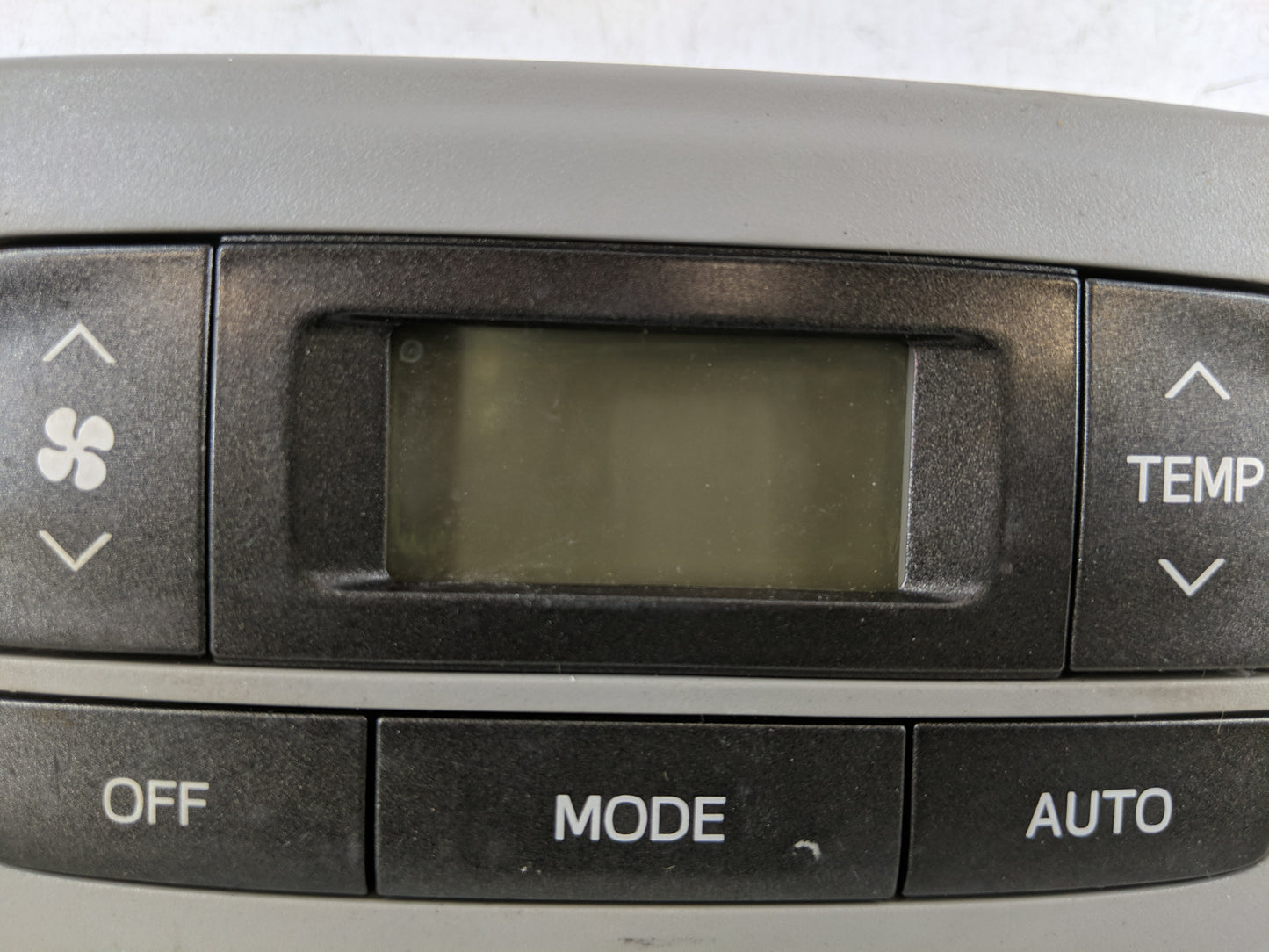 2011-2014 Toyota Sienna Climate Control Module Temperature AC/Heater Replacement P/N:75D875 Fits Fits 2011 2012 2013 2014 OE