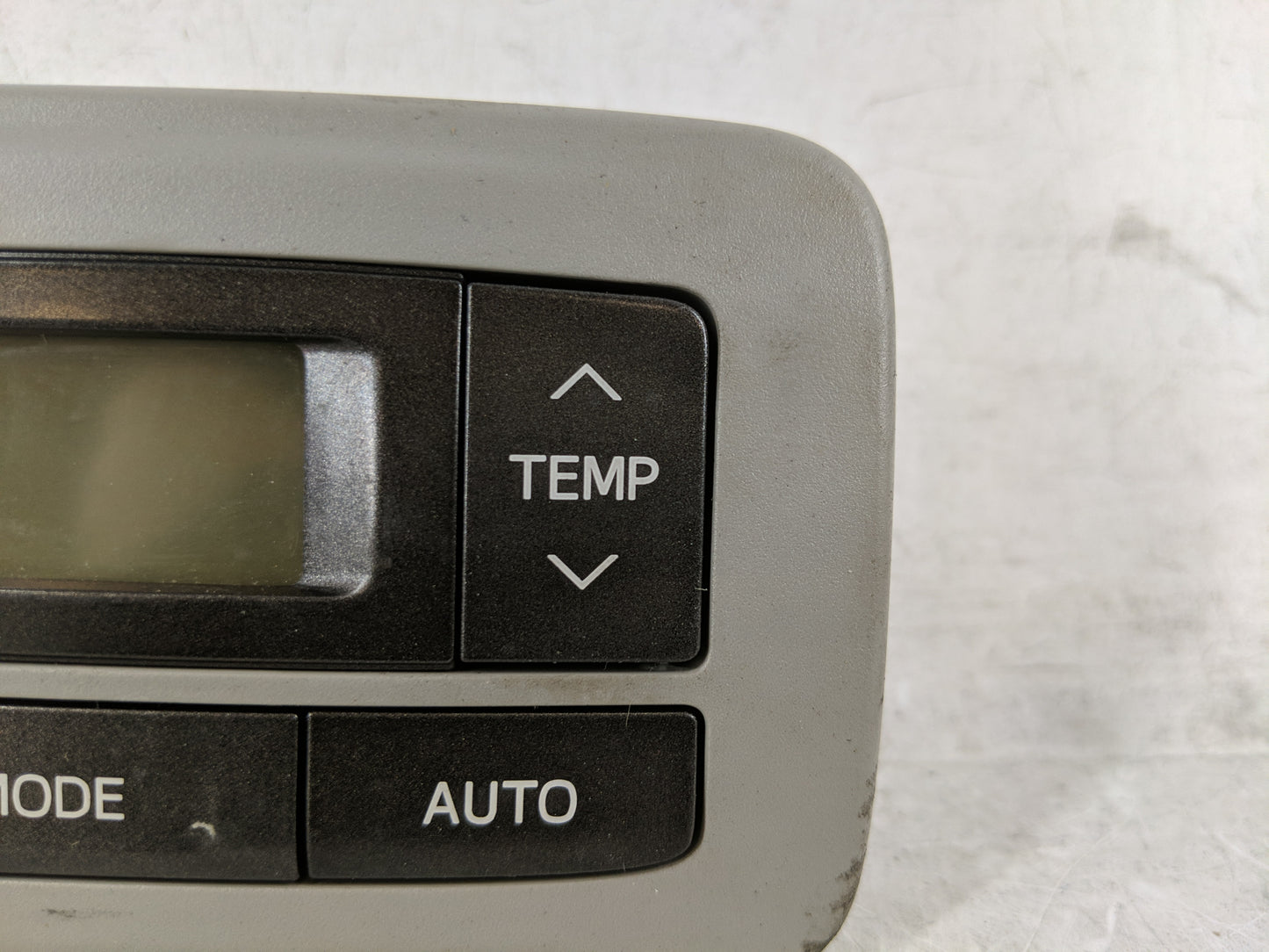 2011-2014 Toyota Sienna Climate Control Module Temperature AC/Heater Replacement P/N:75D875 Fits Fits 2011 2012 2013 2014 OE