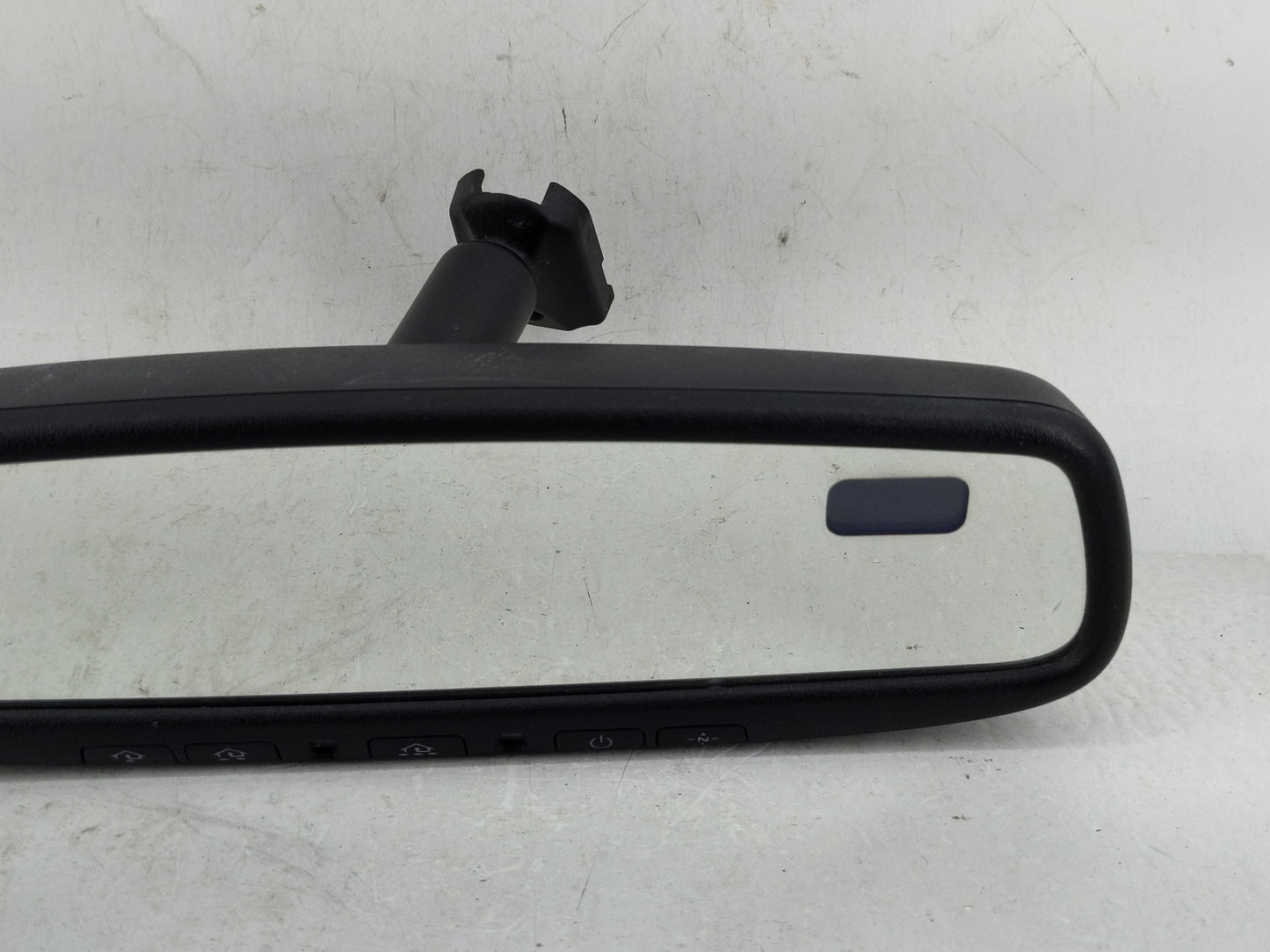 2013 Toyota Sienna Interior Rear View Mirror Replacement OEM P/N:GNTX-687 E11026378 Fits OEM Used Auto Parts - Oemusedautopa