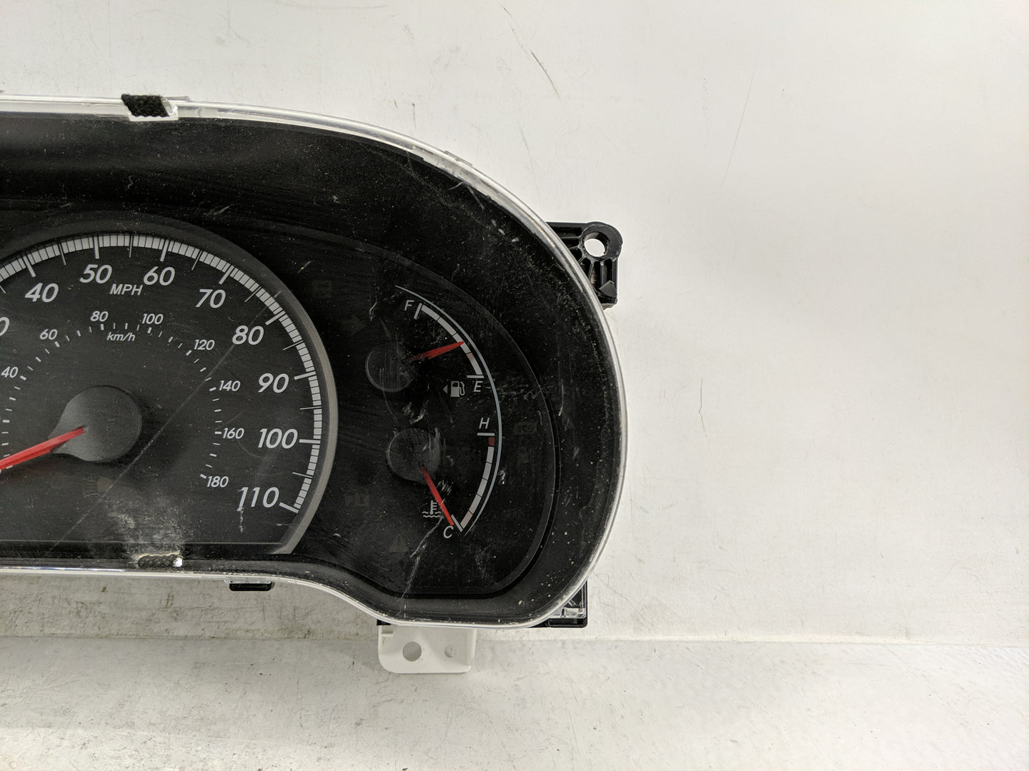 2011-2014 Toyota Sienna Instrument Cluster Speedometer Gauges P/N:83800-08350-00 Fits Fits 2011 2012 2013 2014 OEM Used Auto